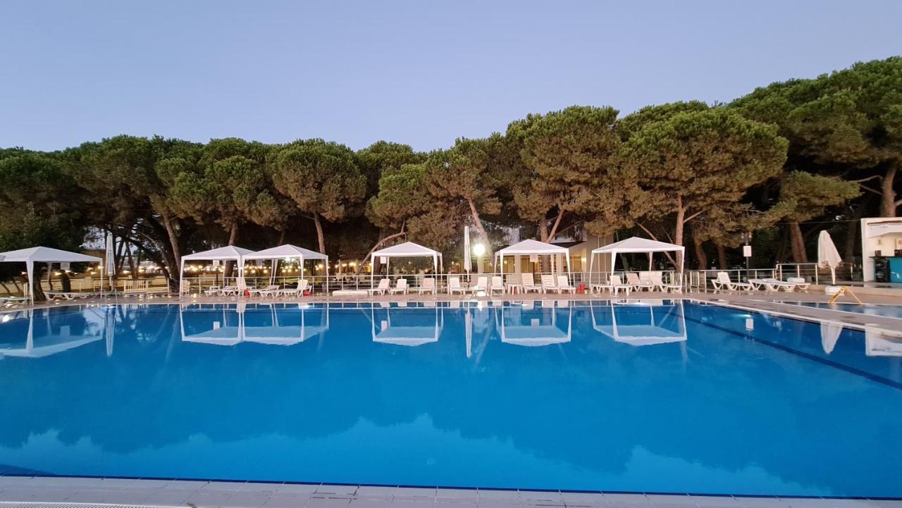 Sporkoey Hotel & Beach Club Darıca エクステリア 写真
